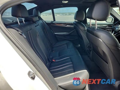 Zdjęcie 10 z 12 samochodu: 2018 BMW 530E VIN:WBAJA9C59JB253480 - miniatura
