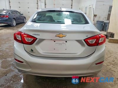 Zdjęcie 6 z 12 samochodu: 2018 CHEVROLET CRUZE LT VIN:1G1BE5SM0J7187099 - miniatura