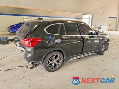 Trzecie zdjęcie samochodu z tyłu: 2016 BMW X1 XDRIVE28I VIN:WBXHT3C38G5E55442 - miniatura
