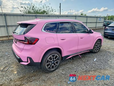 Trzecie zdjęcie samochodu z tyłu: 2023 BMW X1 XDRIVE28I VIN:WBX73EF03P5X82031 - miniatura