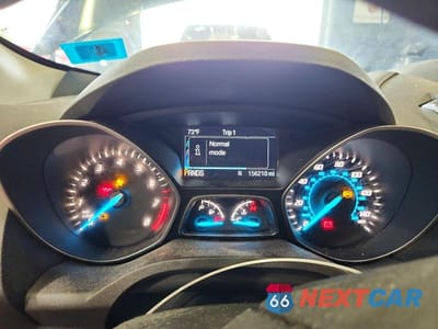 Zdjęcie 9 z 13 samochodu: 2016 FORD ESCAPE SE VIN:1FMCU9GX5GUA41568 - miniatura