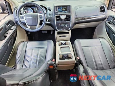 Zdjęcie 8 z 14 samochodu: 2014 CHRYSLER TOWN & COUNTRY TOURING VIN:2C4RC1BG1ER348062 - miniatura