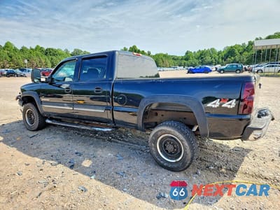 Drugie zdjęcie samochodu z przodu: 2005 CHEVROLET SILVERADO K2500 HEAVY DUTY VIN:1GCHK23U45F825566 - miniatura