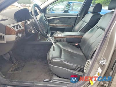 Zdjęcie 7 z 12 samochodu: 2006 BMW 750 LI VIN:WBAHN83526DT62307 - miniatura