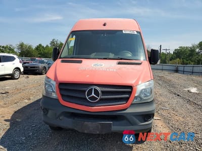 Piąte zdjęcie samochodu w środku: 2015 MERCEDES-BENZ SPRINTER 2500 DELIVERY VAN VIN:WD3PE7DC5F5973510 - miniatura