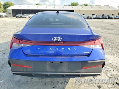 Zdjęcie 6 z 12 samochodu: 2024 HYUNDAI ELANTRA BLUE VIN:KMHLM4DJ5RU097872 - miniatura
