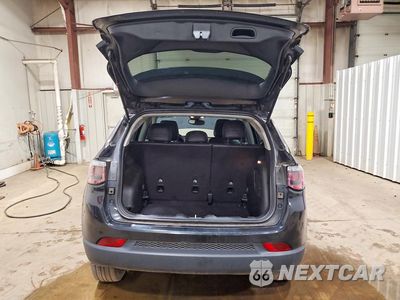Zdjęcie 6 z 12 samochodu: 2022 JEEP COMPASS LATITUDE LUX VIN:3C4NJDFB3NT221637 - miniatura