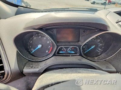 Zdjęcie 9 z 13 samochodu: 2016 FORD ESCAPE S VIN:1FMCU0F7XGUC08357 - miniatura