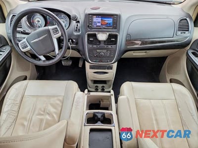 Zdjęcie 8 z 13 samochodu: 2012 CHRYSLER TOWN & COUNTRY TOURING L VIN:2C4RC1CGXCR233021 - miniatura