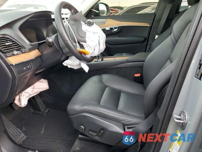 Zdjęcie 7 z 14 samochodu: 2025 VOLVO XC90 PLUS VIN:YV4H60PE3S1303836 - miniatura