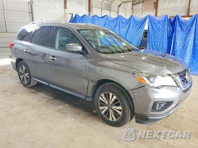 Czwarte zdjęcie samochodu z boku: 2017 NISSAN PATHFINDER SL VIN:5N1DR2MM1HC673885 - miniatura