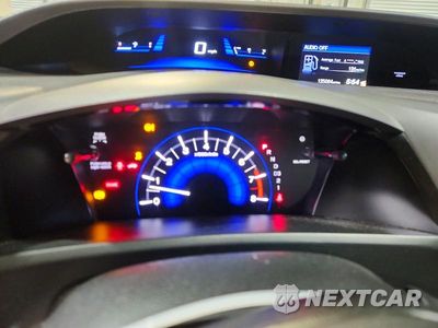 Zdjęcie 9 z 13 samochodu: 2012 HONDA CIVIC LX VIN:2HGFB2F57CH586488 - miniatura