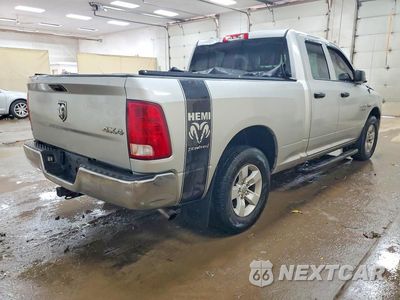Trzecie zdjęcie samochodu z tyłu: 2016 RAM 1500 ST VIN:1C6RR7FT4GS230976 - miniatura