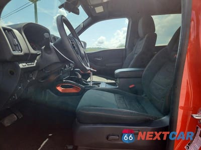 Zdjęcie 7 z 12 samochodu: 2025 NISSAN FRONTIER PRO-4X VIN:1N6ED1EK9SN647574 - miniatura
