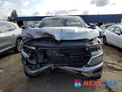 Piąte zdjęcie samochodu w środku: 2021 RAM 1500 BIG HORN/LONE STAR VIN:1C6SRFFT4MN516879 - miniatura