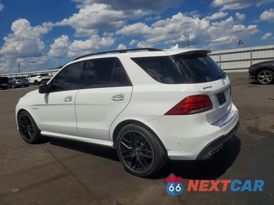 Drugie zdjęcie samochodu z przodu: 2016 MERCEDES-BENZ GLE 63 AMG 4MATIC VIN:4JGDA7EB4GA684326 - miniatura