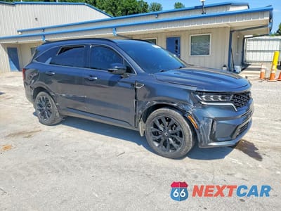 Czwarte zdjęcie samochodu z boku: 2021 KIA SORENTO SX VIN:5XYRKDLF7MG059006 - miniatura