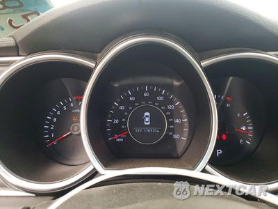 Zdjęcie 9 z 12 samochodu: 2015 KIA OPTIMA EX VIN:5XXGN4A71FG514238 - miniatura