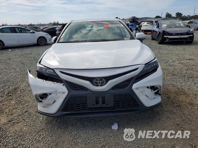 Piąte zdjęcie samochodu w środku: 2024 TOYOTA CAMRY SE VIN:4T1G11AKXRU860037 - miniatura