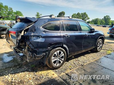 Trzecie zdjęcie samochodu z tyłu: 2020 TOYOTA HIGHLANDER XLE VIN:5TDHZRBH8LS503177 - miniatura