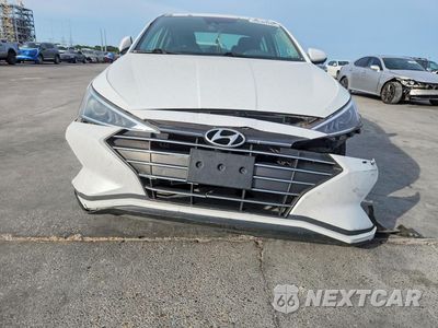 Piąte zdjęcie samochodu w środku: 2020 HYUNDAI ELANTRA SEL VIN:5NPD84LF5LH547953 - miniatura