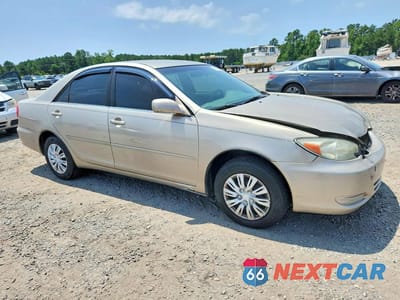 Czwarte zdjęcie samochodu z boku: 2004 TOYOTA CAMRY LE VIN:4T1BE32KX4U292891 - miniatura