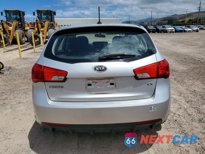 Zdjęcie 6 z 12 samochodu: 2012 KIA FORTE EX VIN:KNAFU5A28C5547226 - miniatura