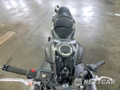 Piąte zdjęcie samochodu w środku: 2023 KAWASAKI EX650 R VIN:ML5EXER19PDA87357 - miniatura