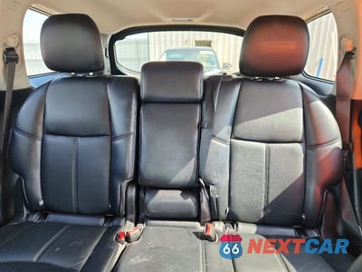 Zdjęcie 10 z 13 samochodu: 2019 NISSAN PATHFINDER SL VIN:5N1DR2MM8KC615022 - miniatura