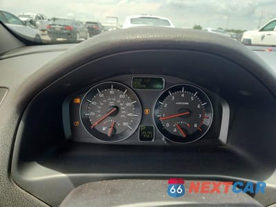 Zdjęcie 9 z 12 samochodu: 2008 VOLVO C70 T5 VIN:YV1MC67208J053865 - miniatura