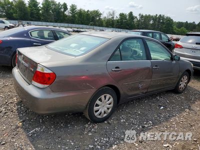 Trzecie zdjęcie samochodu z tyłu: 2005 TOYOTA CAMRY STANDARD VIN:4T1BE32K35U524815 - miniatura