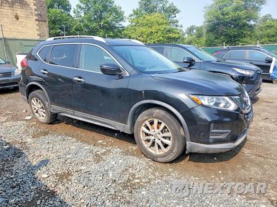Czwarte zdjęcie samochodu z boku: 2017 NISSAN ROGUE SV VIN:KNMAT2MT6HP539575 - miniatura