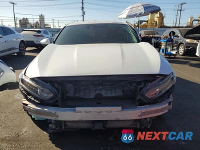 Piąte zdjęcie samochodu w środku: 2018 HONDA ACCORD LX VIN:1HGCV1F10JA067571 - miniatura