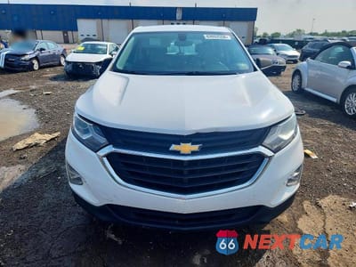 Piąte zdjęcie samochodu w środku: 2018 CHEVROLET EQUINOX LS VIN:2GNAXREV8J6204327 - miniatura