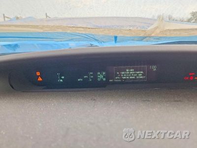 Zdjęcie 9 z 12 samochodu: 2014 TOYOTA PRIUS TWO VIN:JTDKN3DU1E1741347 - miniatura