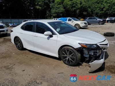 Czwarte zdjęcie samochodu z boku: 2023 TOYOTA CAMRY SE VIN:4T1G11AK6PU818882 - miniatura