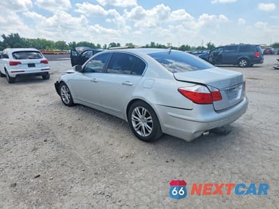 Drugie zdjęcie samochodu z przodu: 2011 HYUNDAI GENESIS 3.8L VIN:KMHGC4DE8BU138704 - miniatura
