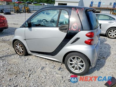 Drugie zdjęcie samochodu z przodu: 2016 SMART FORTWO VIN:WMEEJ9AAXGK842388 - miniatura
