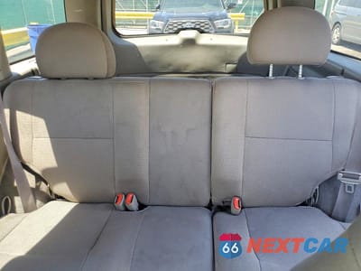 Zdjęcie 10 z 13 samochodu: 2004 JEEP GRAND CHEROKEE LAREDO VIN:1J4GW48S04C331184 - miniatura