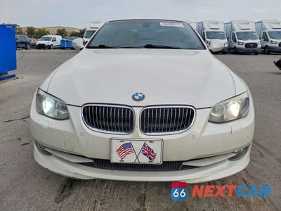 Piąte zdjęcie samochodu w środku: 2011 BMW 328 I SULEV VIN:WBADW7C57BE728174 - miniatura