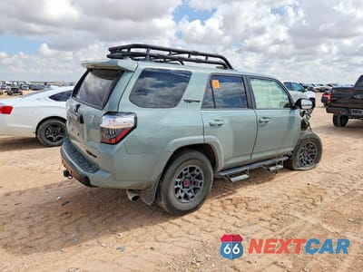 Trzecie zdjęcie samochodu z tyłu: 2021 TOYOTA 4RUNNER TRD PRO VIN:JTELU5JR9M5899716 - miniatura