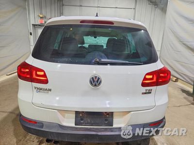 Zdjęcie 6 z 13 samochodu: 2017 VOLKSWAGEN TIGUAN WOLFSBURG VIN:WVGSV7AX0HK012479 - miniatura