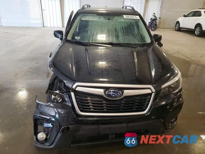 Piąte zdjęcie samochodu w środku: 2021 SUBARU FORESTER PREMIUM VIN:JF2SKAJC8MH592371 - miniatura