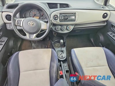 Zdjęcie 8 z 12 samochodu: 2012 TOYOTA YARIS 5-DOOR LE VIN:JTDKTUD32CD517437 - miniatura