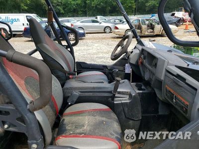 Piąte zdjęcie samochodu w środku: 2019 KAWASAKI TERYX UTILITY VEHICLE VIN:JKBRTCG14KB515398 - miniatura