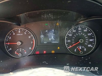 Zdjęcie 9 z 12 samochodu: 2017 KIA OPTIMA EX VIN:5XXGU4L39HG160159 - miniatura