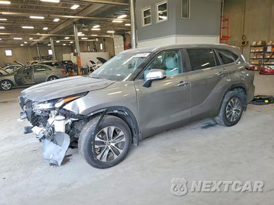 2025 TOYOTA HIGHLANDER XLE 5TDKDRBH3SS588268 - główne zdjęcie licytacji z USA - miniatura