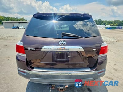 Zdjęcie 6 z 13 samochodu: 2013 TOYOTA HIGHLANDER SE VIN:5TDZK3EH0DS119512 - miniatura