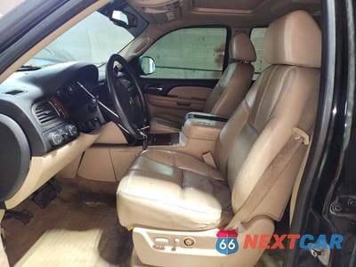 Zdjęcie 7 z 13 samochodu: 2007 CHEVROLET TAHOE K1500 VIN:1GNFK13027R353133 - miniatura
