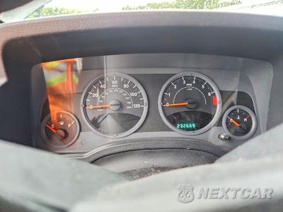 Zdjęcie 9 z 13 samochodu: 2008 JEEP PATRIOT SPORT VIN:1J8FT28W88D701940 - miniatura